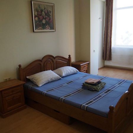 אודסה Dolphin Apartment מראה חיצוני תמונה